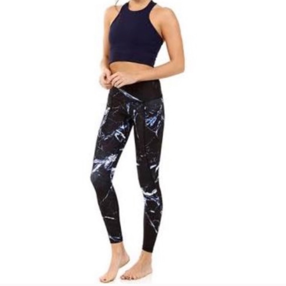 Strut-This Flynn Navy marble pant and crop set